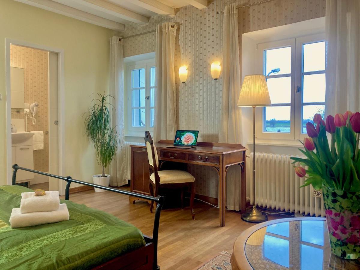 Rhein River Guesthouse - Direkt Am Rhein Leverkusen Eksteriør bilde
