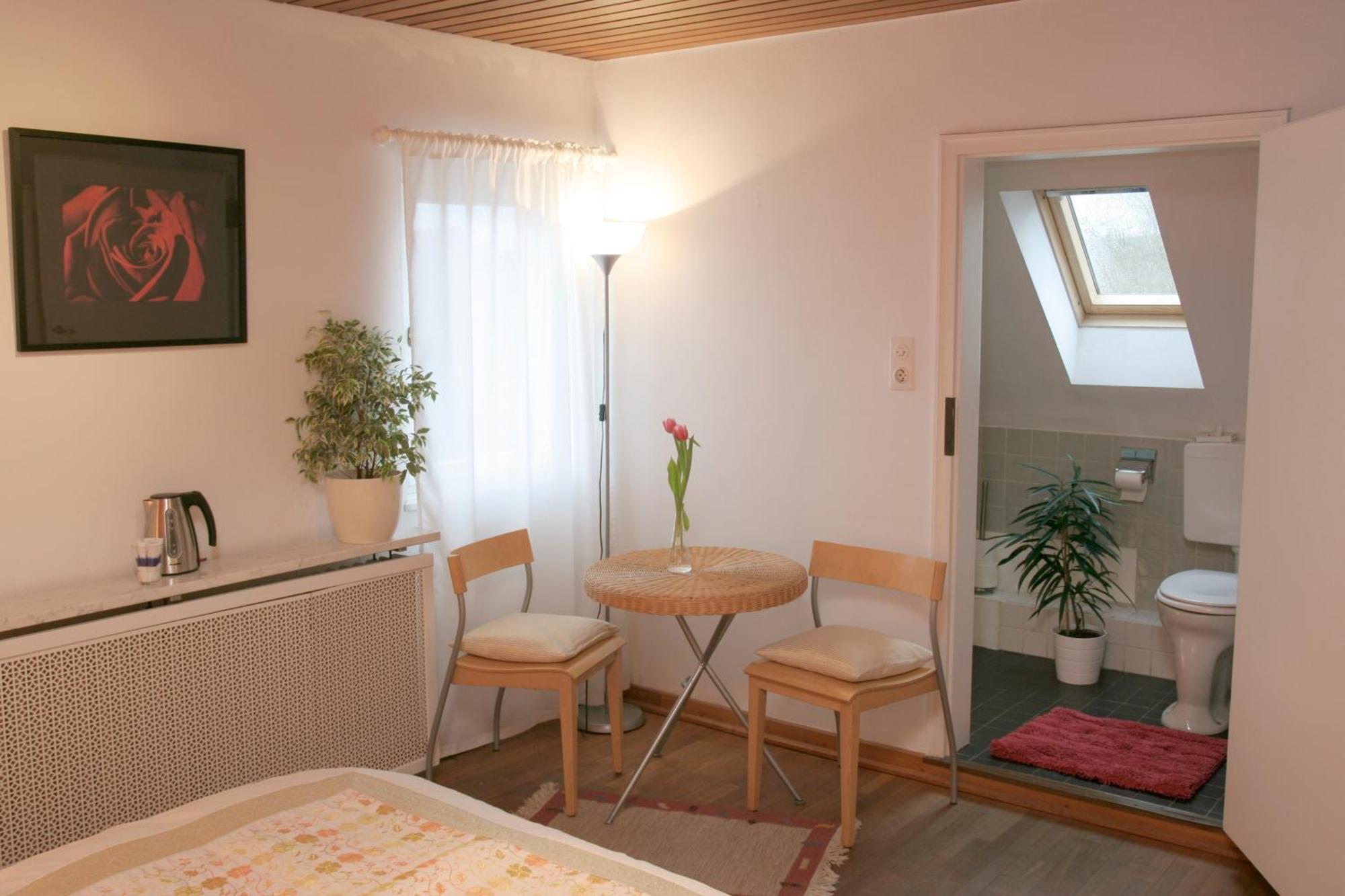 Rhein River Guesthouse - Direkt Am Rhein Leverkusen Eksteriør bilde