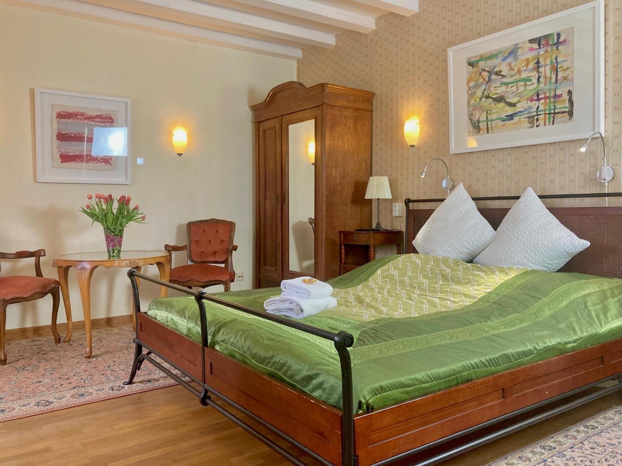 Rhein River Guesthouse - Direkt Am Rhein Leverkusen Eksteriør bilde