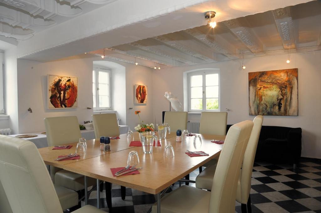 Rhein River Guesthouse - Direkt Am Rhein Leverkusen Eksteriør bilde