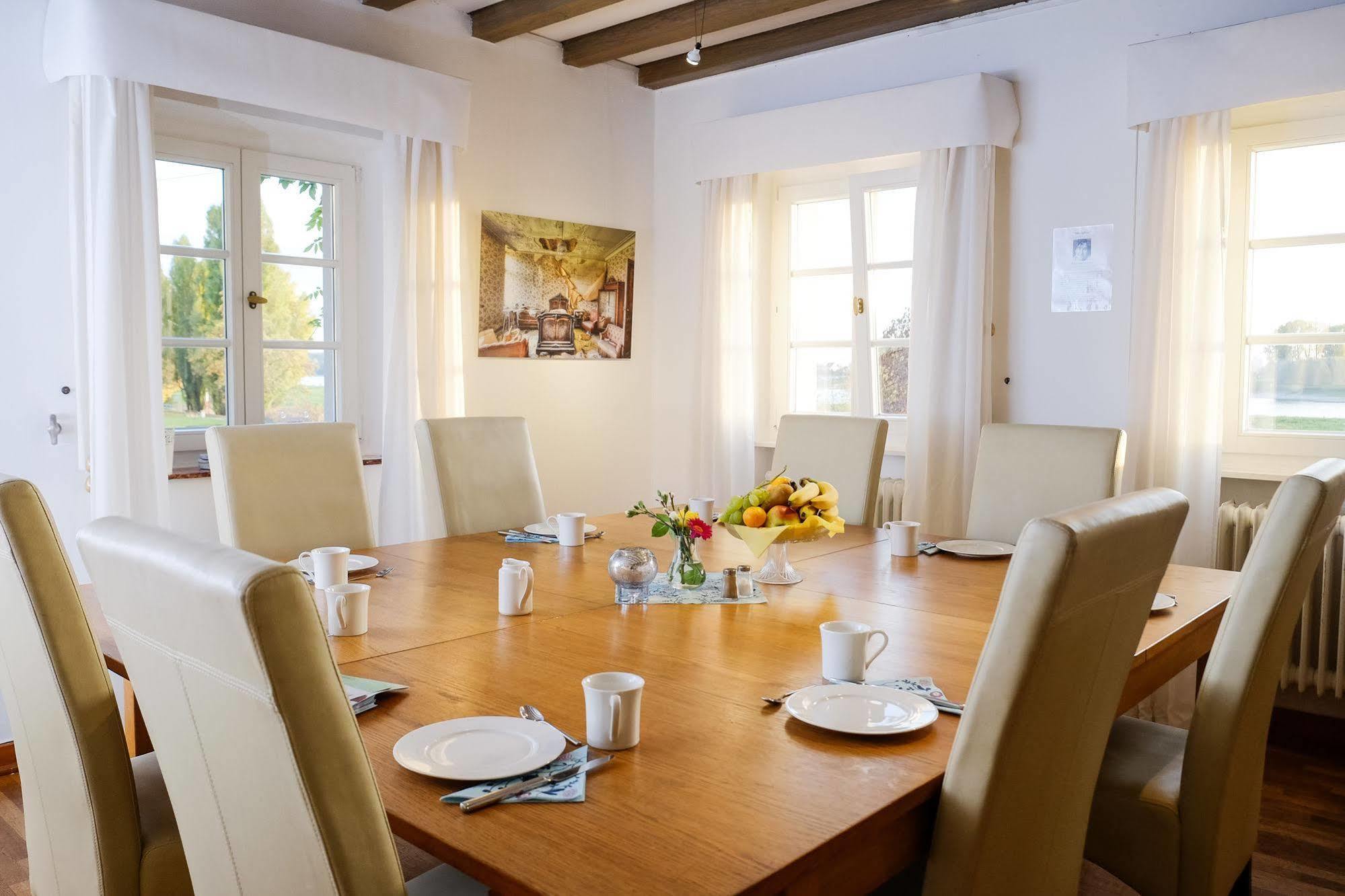 Rhein River Guesthouse - Direkt Am Rhein Leverkusen Eksteriør bilde